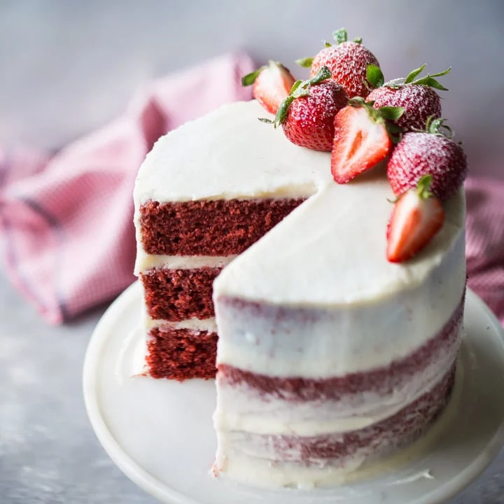 Red Velvet and Cheesecake cake